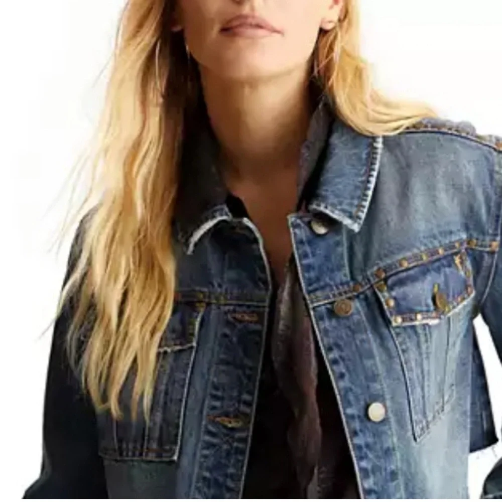 NWOT Women's Studded Cotton Cargo Denim Jacket Size XS - Picture 2 of 7